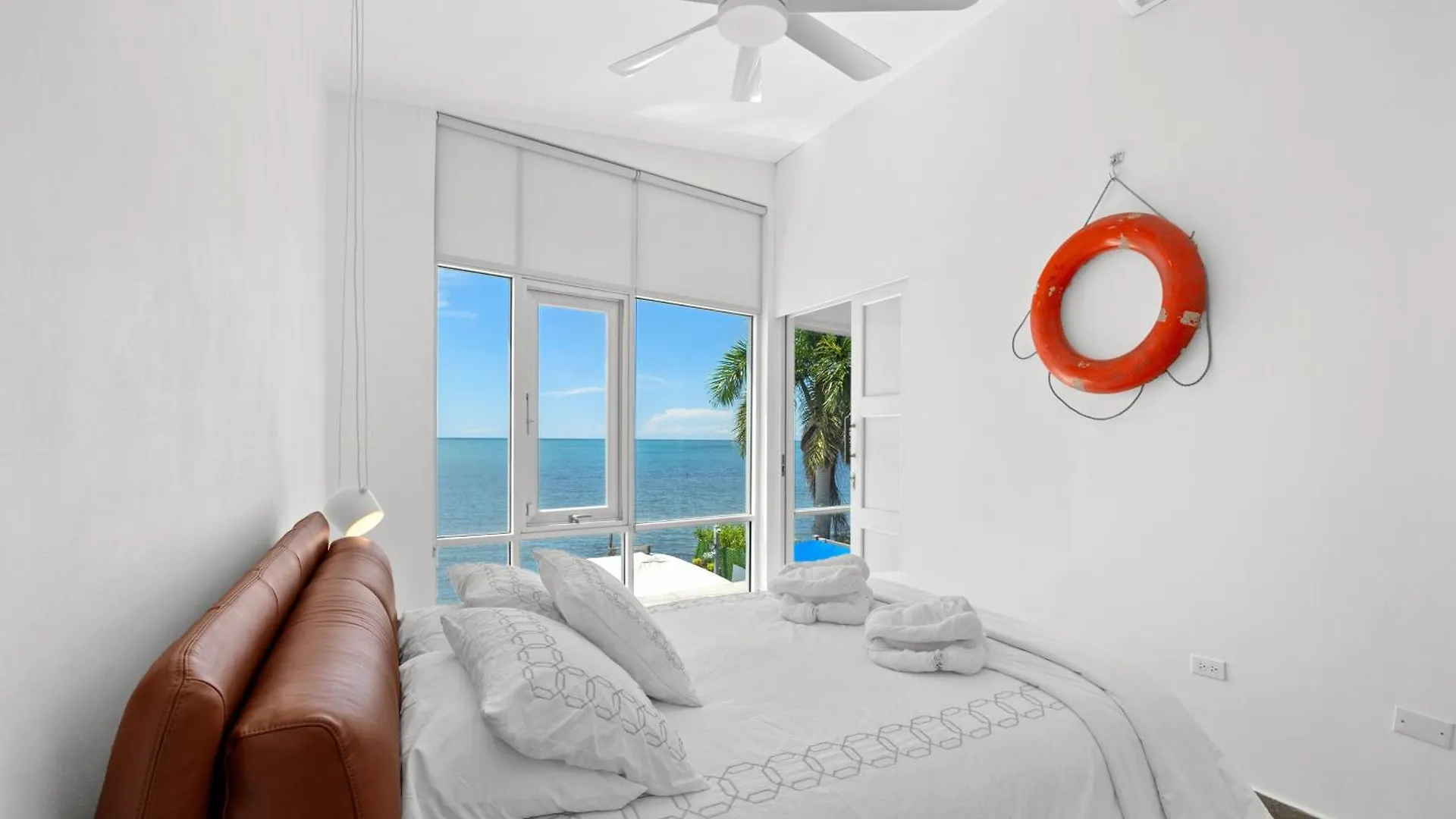 Ocean Front Luxury Villa With Pier And Heated Pool - Self Check In - Vj1 Cabo Rojo